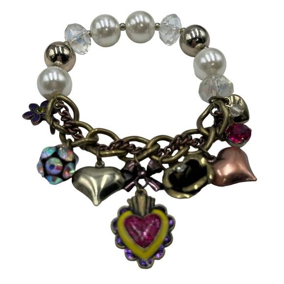 Betsey Johnson Half Stretch Faux Pearl Multicolor Heart Flower Charm Bracelet - Picture 1 of 8